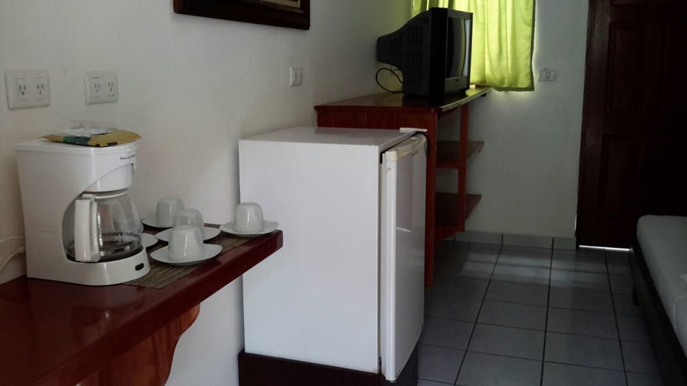 Hotel Alkamar Тамбор Екстериор снимка