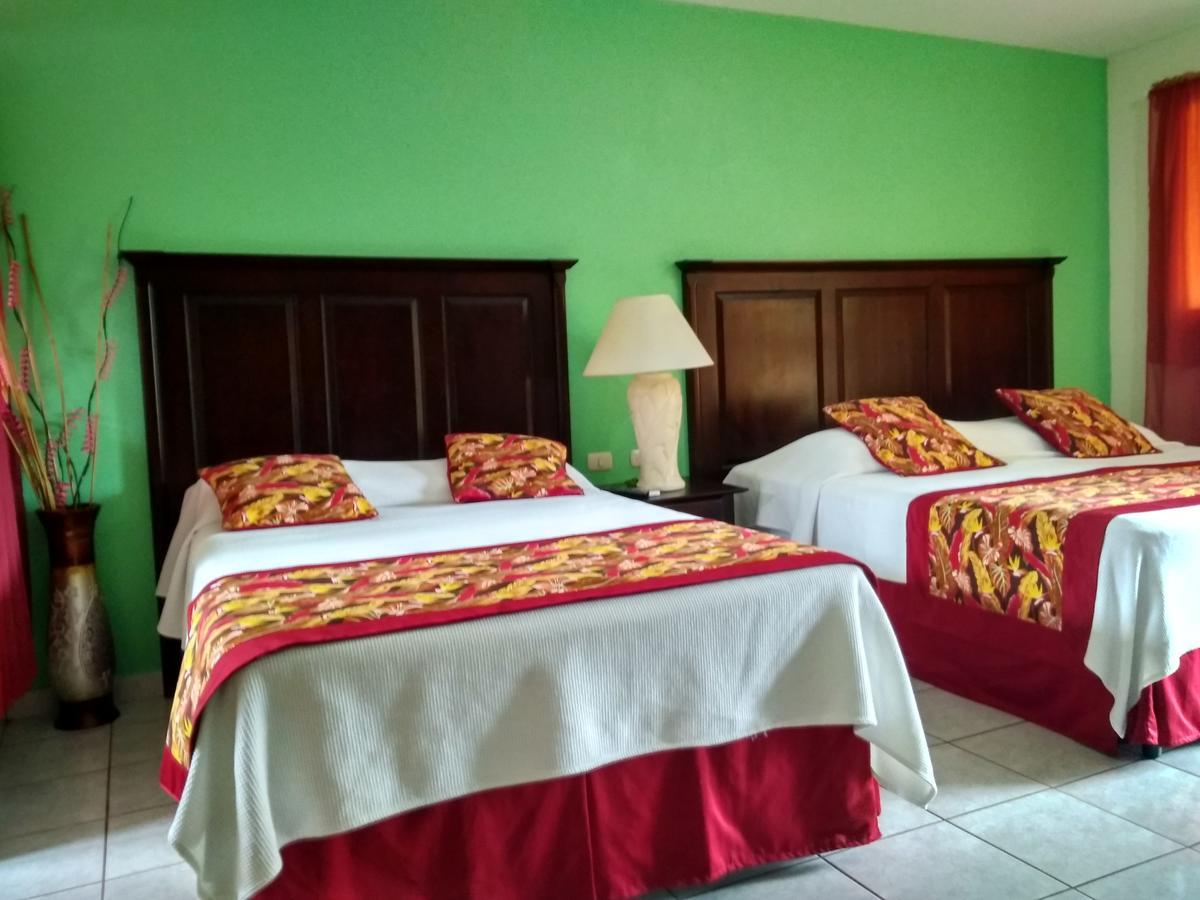 Hotel Alkamar Тамбор Екстериор снимка